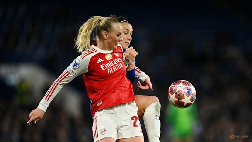 Arsenal into Women's Champions League semis after 3-2 aggregate win over Chelsea