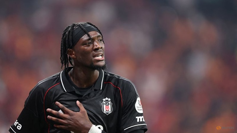 Villa sign striker Abraham from Besiktas