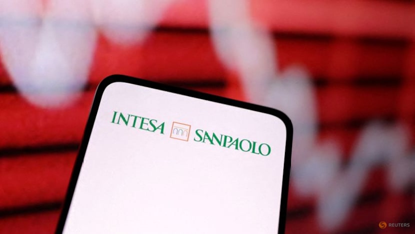 Italy's Intesa expands digital investment offer in Belgium and Luxembourg