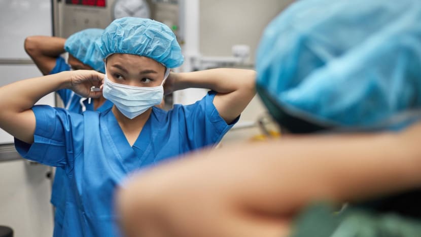 New nurse retention scheme a 'reason to stay' but payouts not substantial enough, some say New nurse retention scheme a 'reason to stay' but payouts not substantial enough, some say