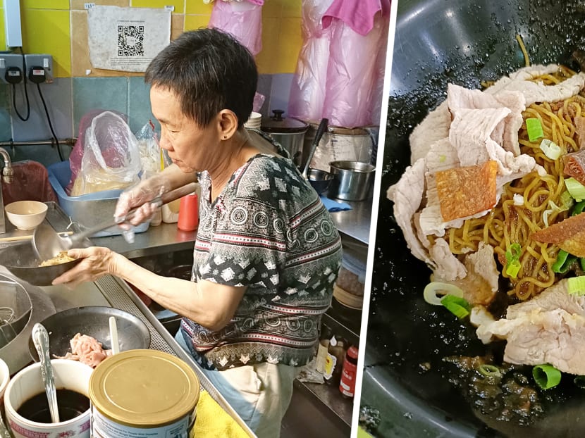 Hunchbacked Hawker, 65, Opens Stall Against Her Family’s Wishes; Sells Unusual Bak Chor Mee