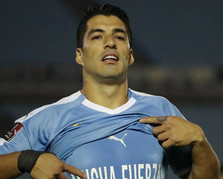 Football: Suarez says he spent days in tears amid rift with Barcelona