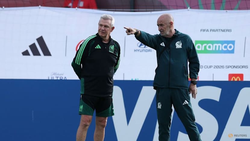 Mexico coach Aguirre warns no more room for opening-match nerves
