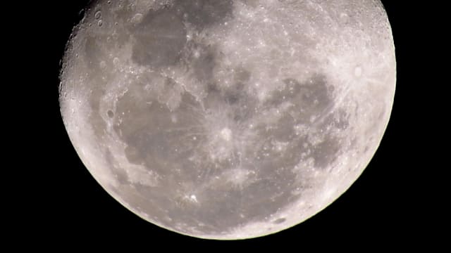 阿尔忒弥斯即将绕月球背面 有望刷新人类飞行纪录