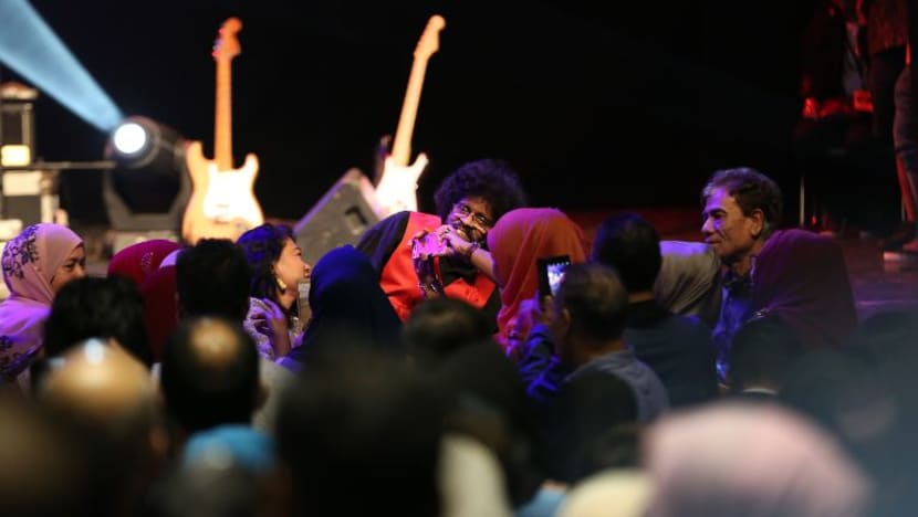 Related article image