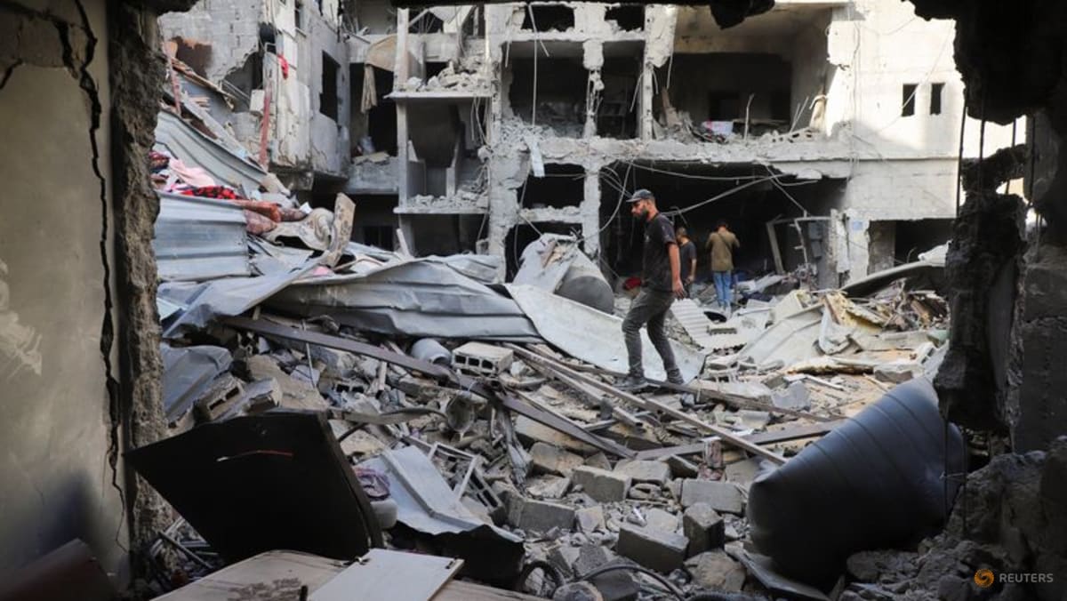Israel strikes Gaza as Palestinians pin hopes on Trump's peace plan