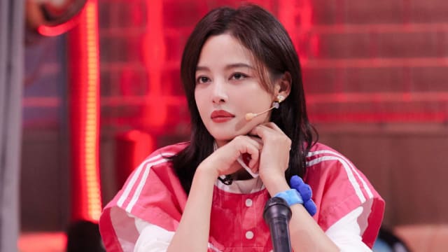 揭儿时被剪刀插腿引热议　《如懿传》辛芷蕾发文替母澄清