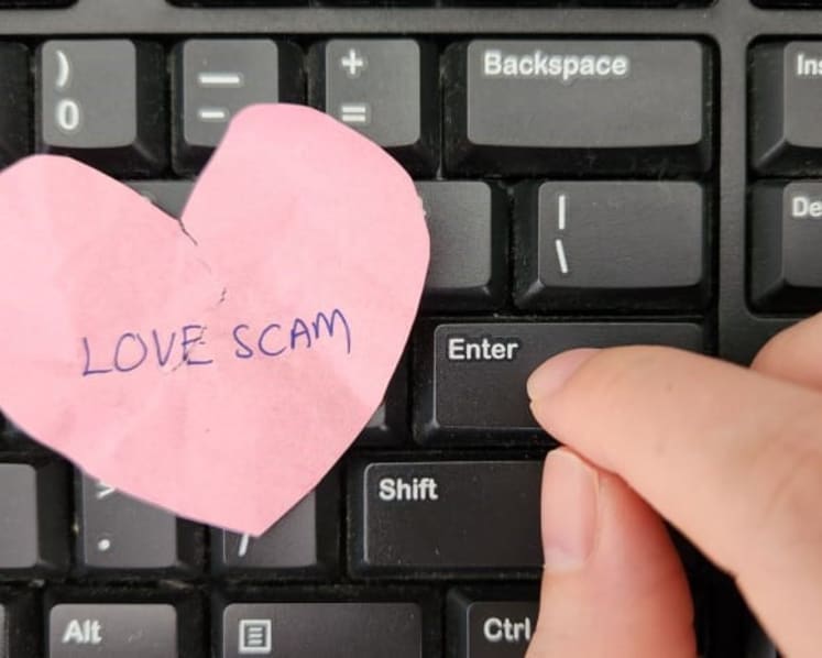 Mother of 3 'charmed' by love scammers helps them open bank accounts, gets jail