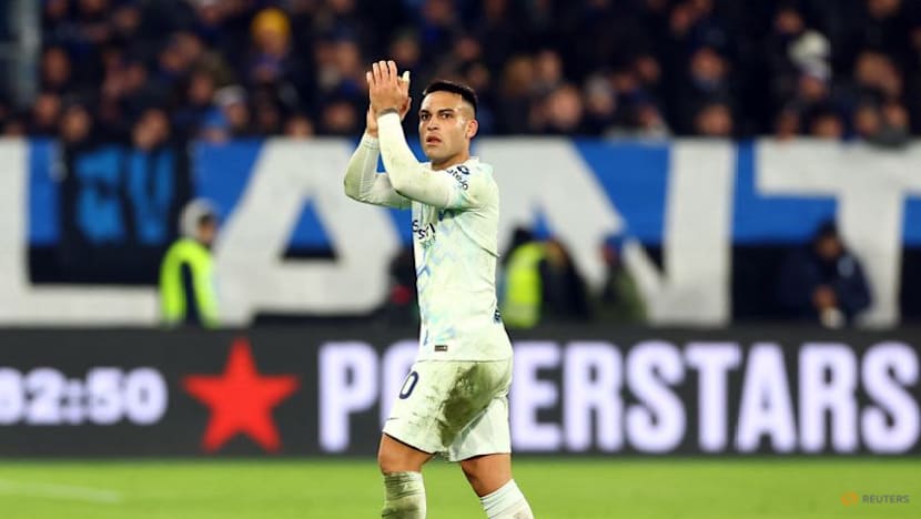 Inter edge past Atalanta to claim top spot in Serie A