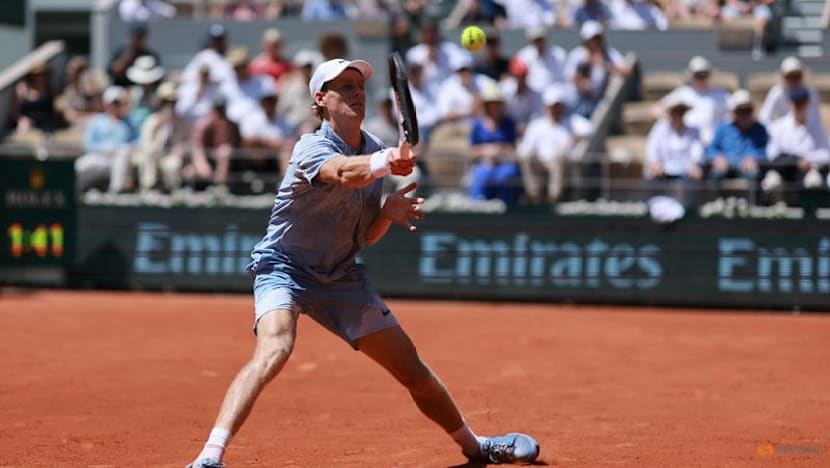 Ailing Sinner knocked out in French Open second round by Cerundolo