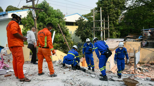 缅甸7.7级强震致近2000人死亡 救援持续进行