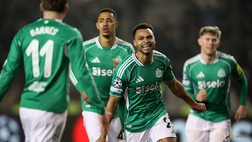 Gordon scores four as Newcastle hammer Qarabag to move to brink of last 16