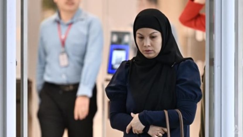 PRT dipenjara setelah minta pacar menggajinya atas kertas agar bisa tinggal di Singapura