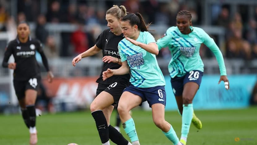 Man City go nine points clear in WSL after 2-1 win over London City