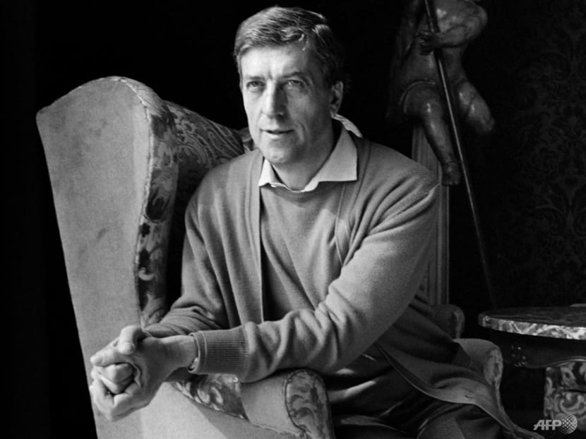 Italian menswear innovator Nino Cerruti dies at 91