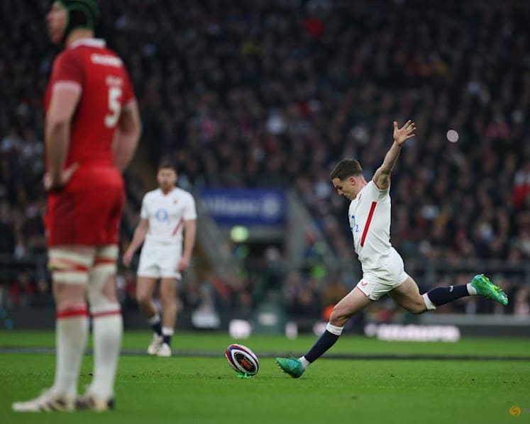 Ford shines as England overwhelm dismal Wales