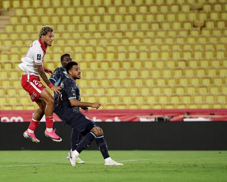 Brunner double sends Monaco top of Ligue 1 after 2-0 win over Marseille