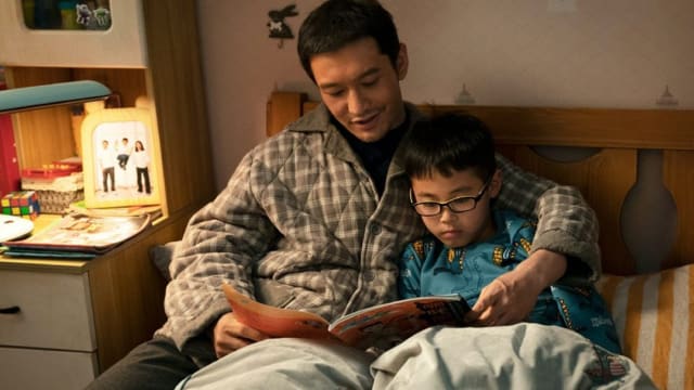 黄晓明自认会哄小孩　网友轰：没看过你带孩子