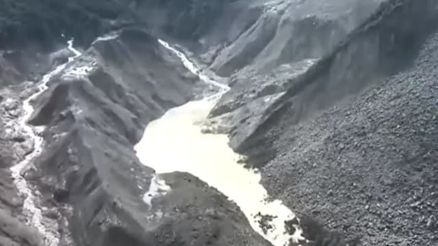 尼泊尔恢复洪灾救援 死亡人数增至538人