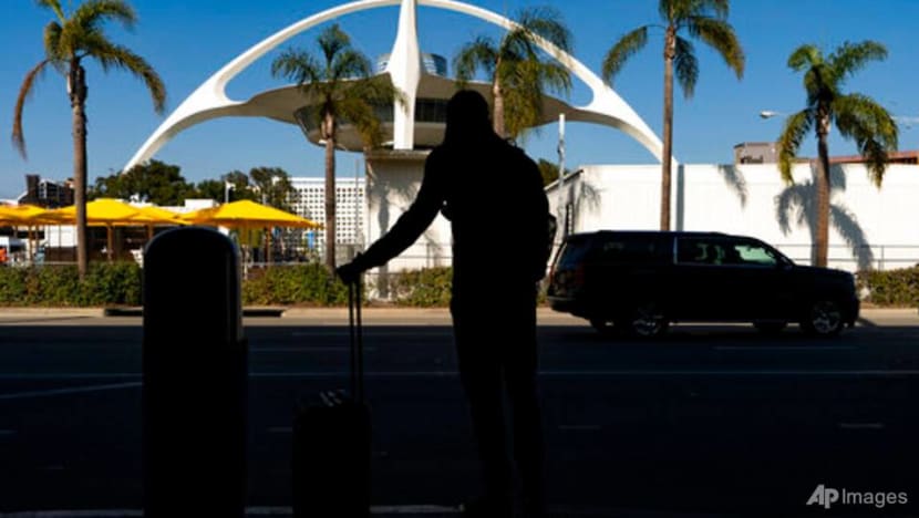 Man jumps from moving plane at Los Angeles airport