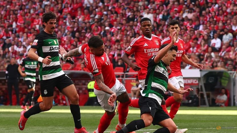 Sporting made to wait for title after Benfica earn derby draw Sporting made to wait for title after Benfica earn derby draw