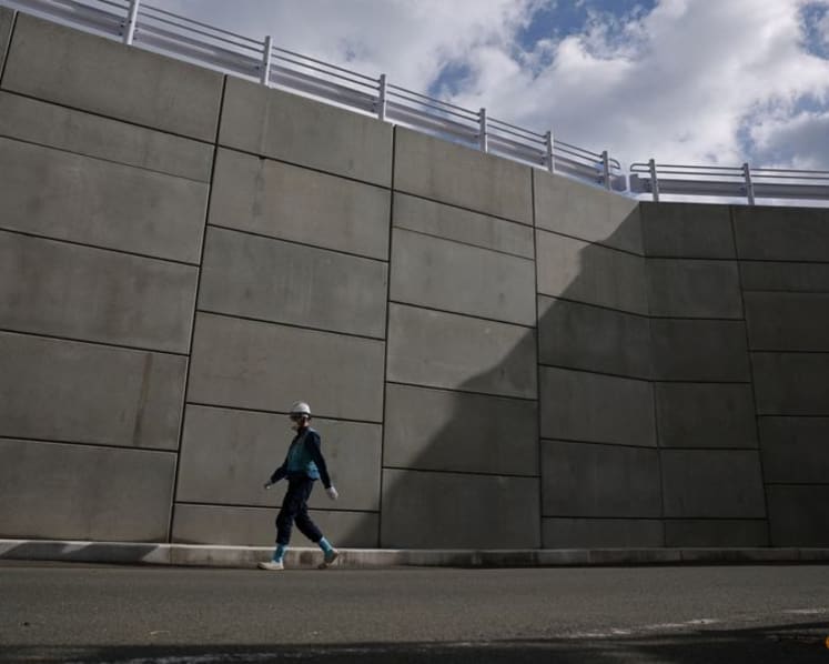 Japan government weighs golden share to maintain Tepco oversight, TV Tokyo says 