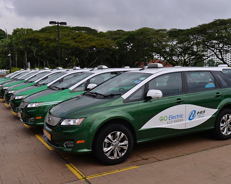Cab operators urged to offer drivers more job options