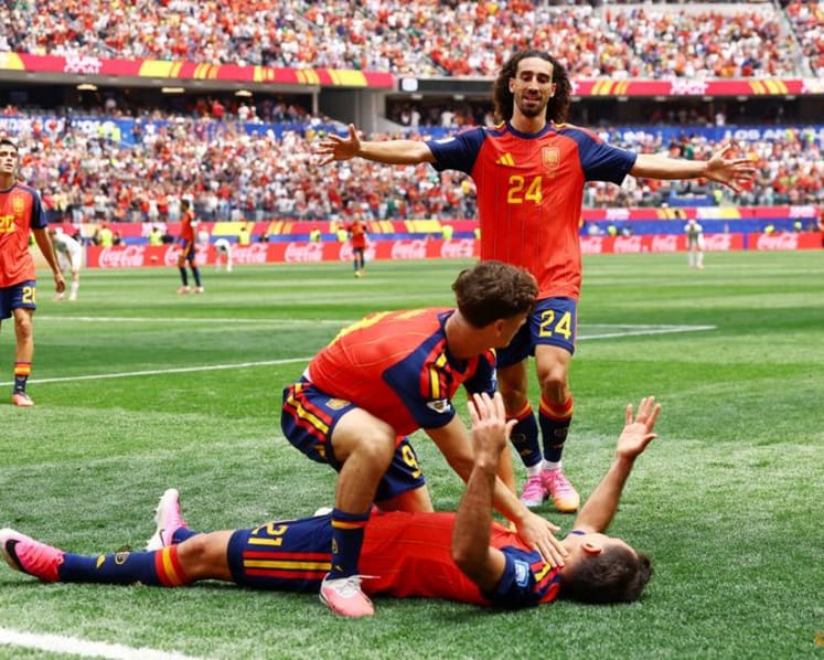 Spain's well-oiled machine faces Belgian blast in World Cup quarter-final