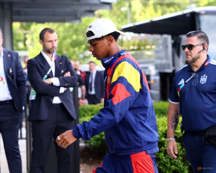 Yamal starts on bench for Spain, Cape Verde led by Mendes