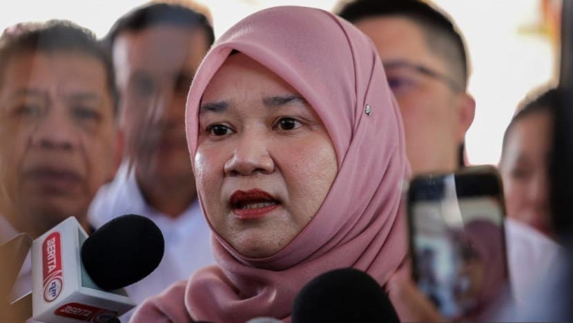 'Maha kaya', 'ketimbang' kini dalam kamus online DBP 'Maha kaya', 'ketimbang' kini dalam kamus online DBP
