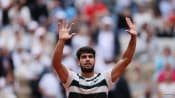 Alcaraz strolls into French Open second round
