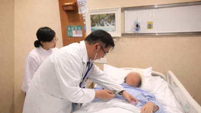 中国33周孕妇肝脏长血管瘤  医院同步实施剖腹产及切肝保命