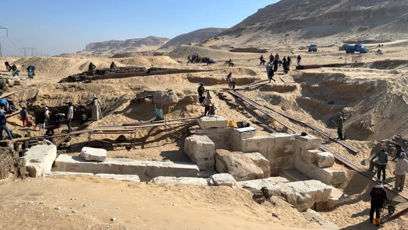 Tomb of unidentified ancient Egyptian pharaoh discovered