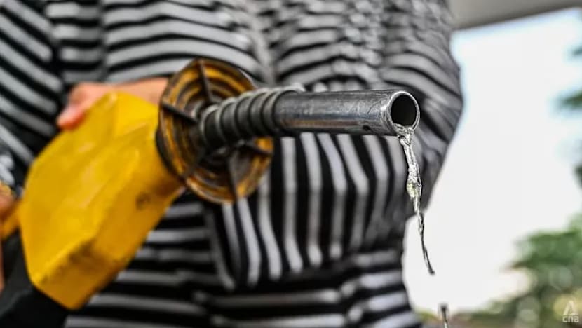   Malaysia pertimbang potong subsidi minyak untuk golongan berpendapatan tinggi susuli kenaikan kos