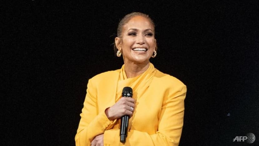 Jennifer Lopez felt she 'let everyone down' after not being nominated for Oscars Jennifer Lopez felt she 'let everyone down' after not being nominated for Oscars