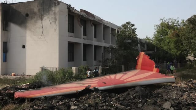 对印度航空空难致哀悼 黄总理：感到深感悲痛