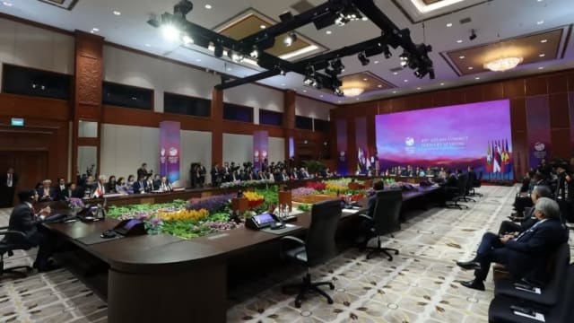 李总理：亚细安须迅速开发新增长领域 尤其是数码和绿色经济