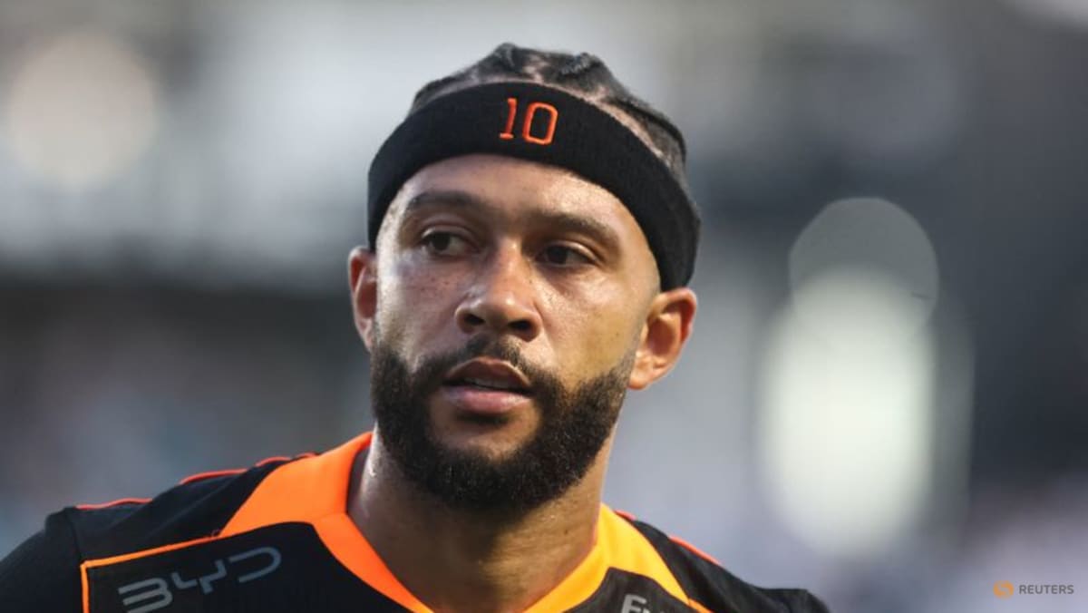 Dutch delight for Depay and Timber