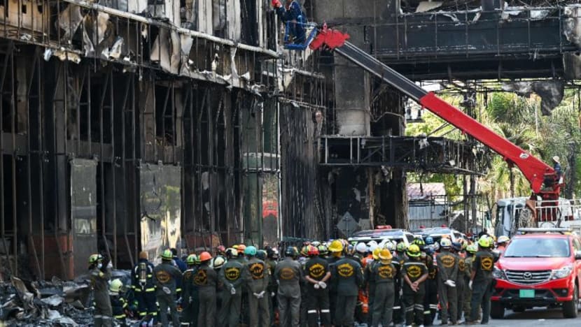 Angka korban kebakaran di hotel kasino Kemboja meningkat ke 26 orang Angka korban kebakaran di hotel kasino Kemboja meningkat ke 26 orang