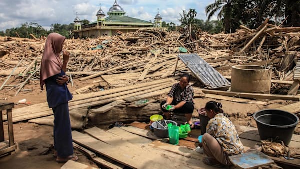 Ramai kritik setelah Prabowo tolak bantuan asing untuk Sumatra: Ini bukan perkara sanggup atau tidak
