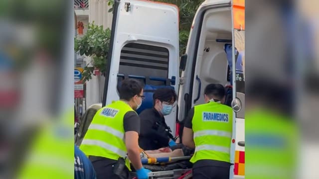 芽笼发生车祸摩托车撞行人 两人被送院