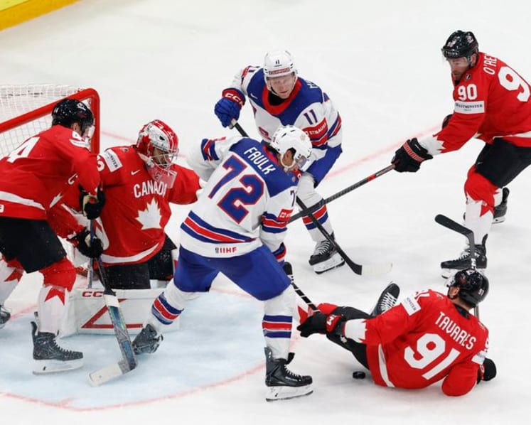 Ice hockey-Canada through to world championship semis after win over US