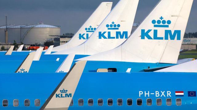 荷兰皇家航空因地勤人员罢工 取消100趟航班