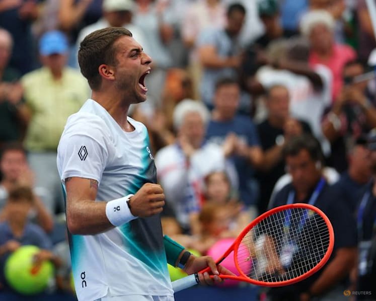Keys and Fritz cruise as rain disrupts outdoor US Open play