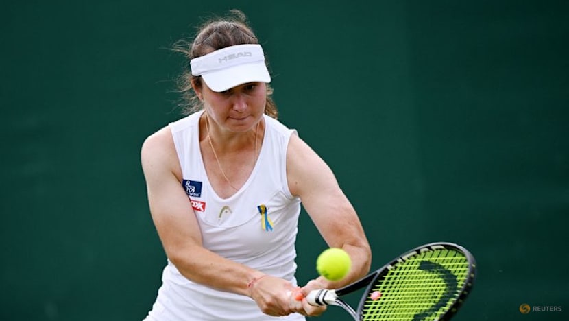 Svitolina crashes to fellow Ukrainian Snigur in Wimbledon opener