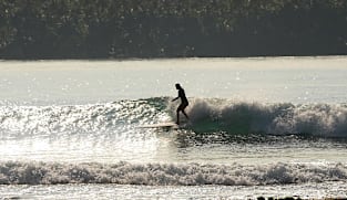 Singapore Hour - Riding High