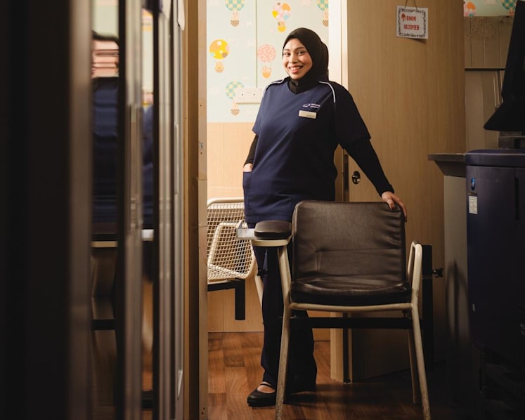 After easing her mum’s pain with one prick to draw blood, she vowed to give all patients the same care