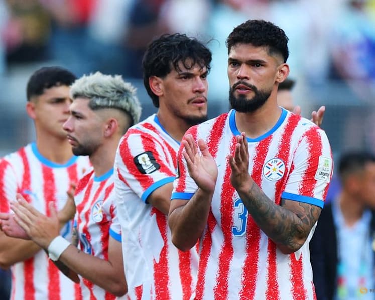 France survive Paraguay's prickly test but warning lights flash