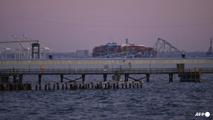 Ship said to have lost propulsion and ability to maintain direction just before hitting Baltimore bridge