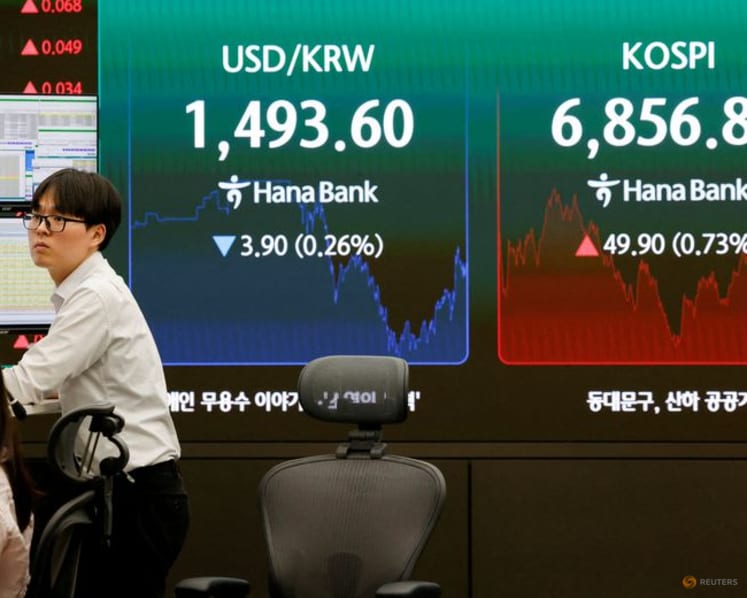 Tech rebound fuels record-breaking rally in South Korean stocks
